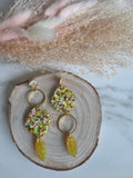Boucles d'oreilles pendantes résine époxy – Or Soleil Holographique