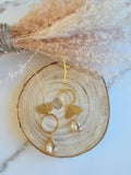 Boucles d'oreilles dorées – Géométrique & Goutte de Cristal Irisé