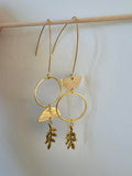 Boucles d'oreilles dorées – Anneau & Breloque Feuillage Botanique