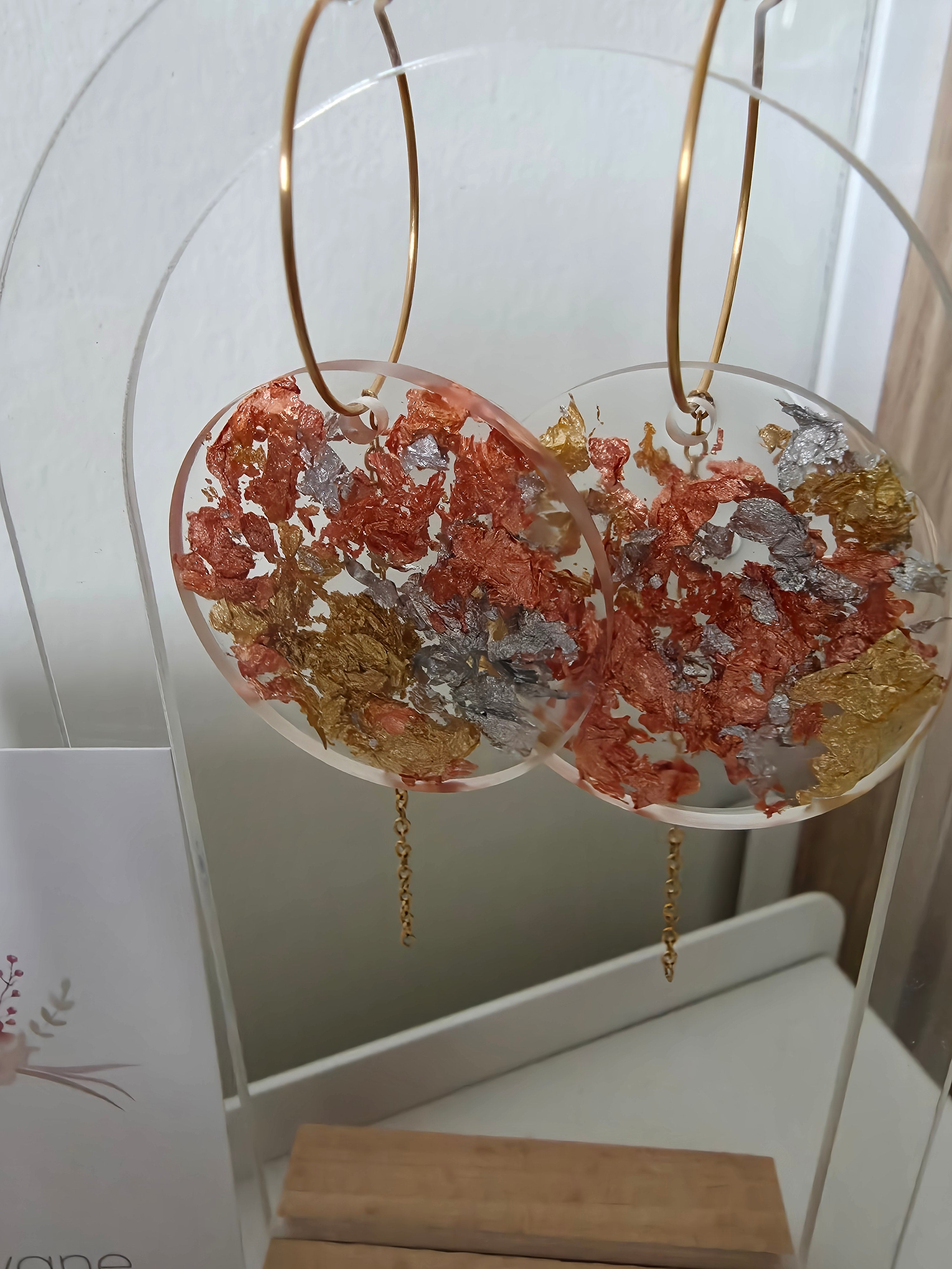 Boucles d'oreilles en résine époxy – Cercles Feuilles Cuivrées, Dorées & Argentées