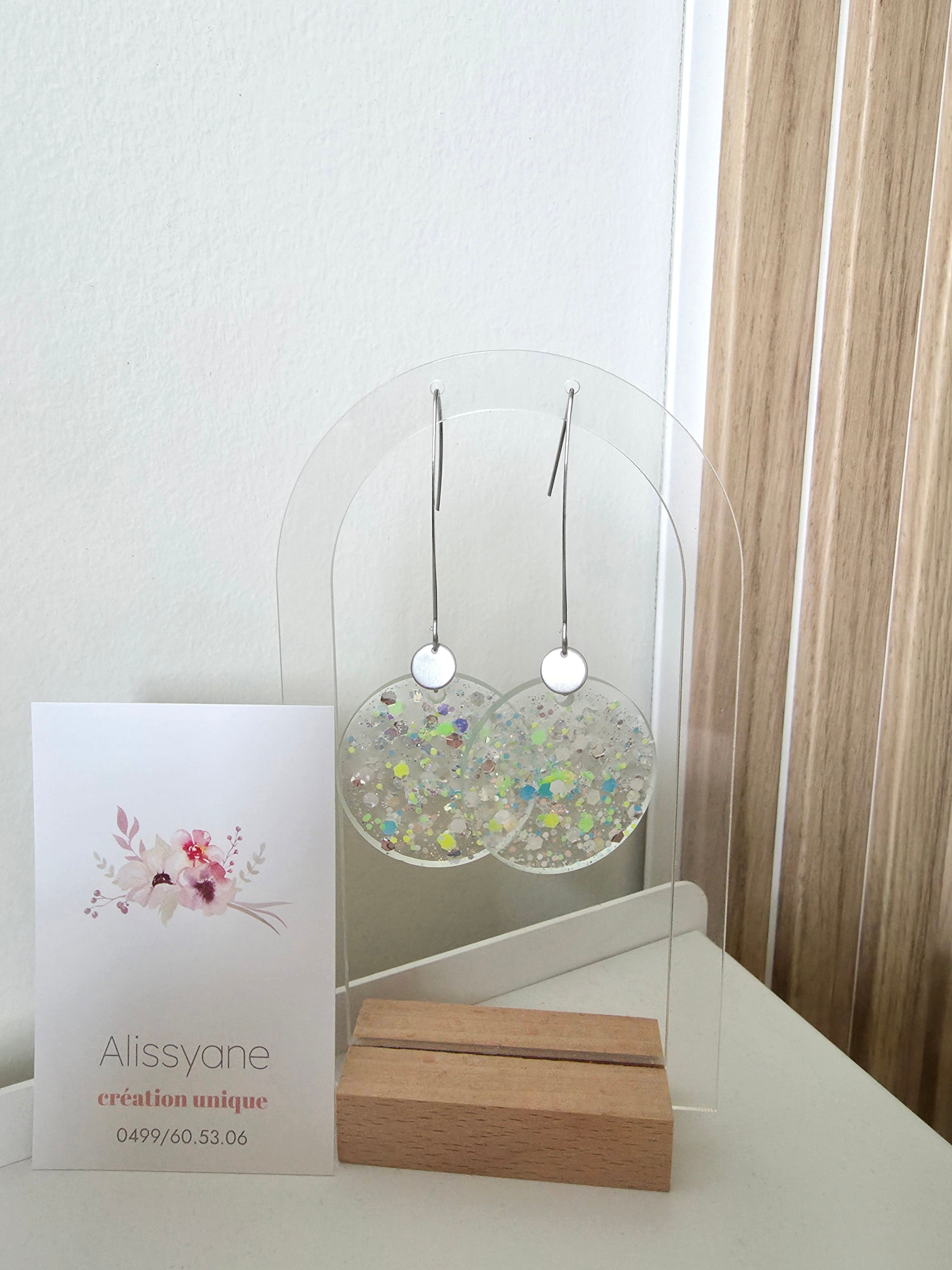 Boucles d'oreilles en résine époxy – Cercles Confettis Irisés & Argentés