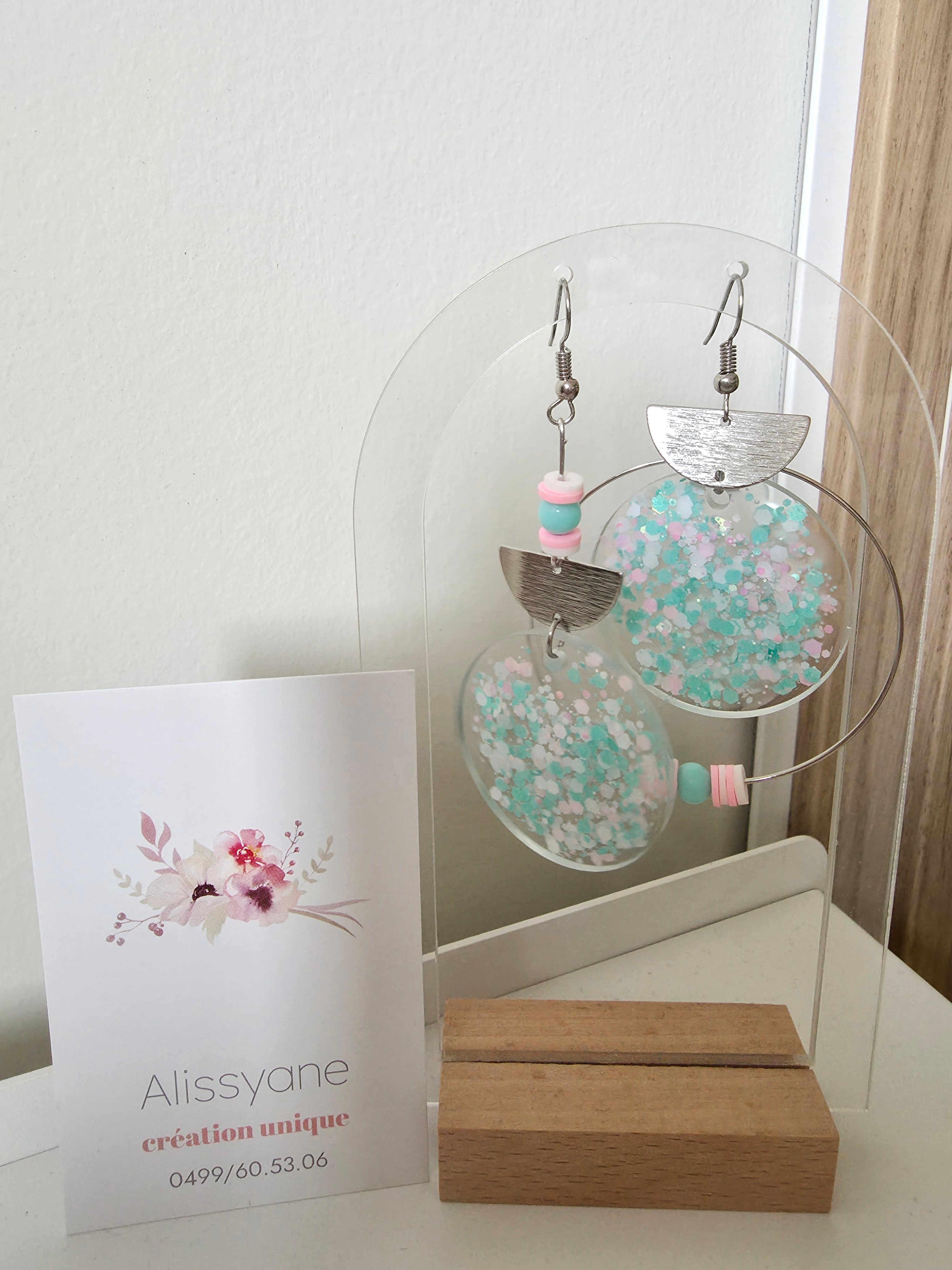 Boucles d'oreilles en résine époxy – Cercles Confettis Menthe & Rose Pastel