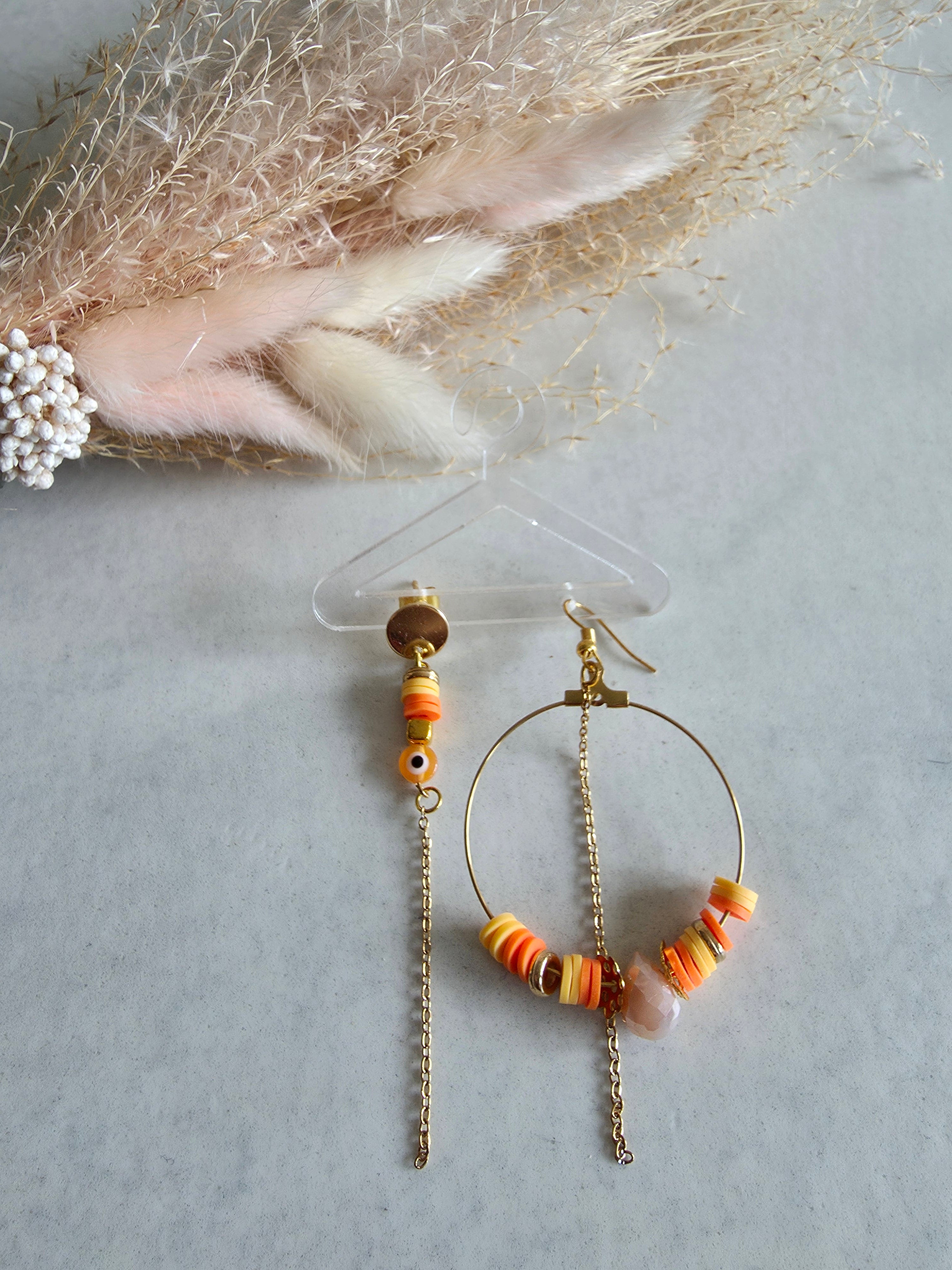 Boucles d'oreilles asymétriques – Heishi & Créole dorée