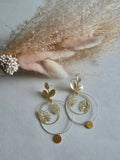 Boucles d'oreilles pendantes – Feuilles dorées & Lotus double cercle