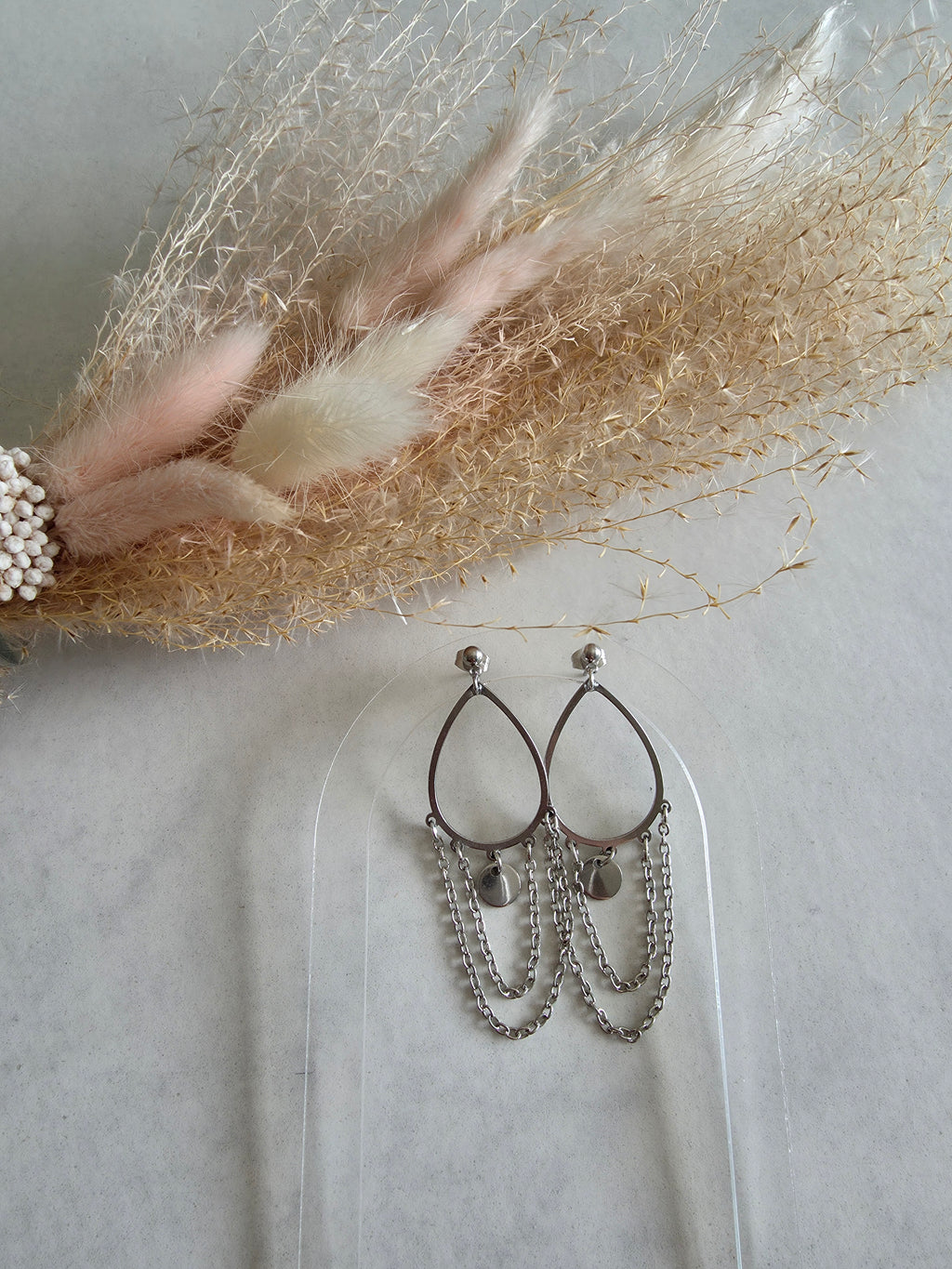 Boucles d'oreilles chandelier – Goutte argentée & Chaînes cascades