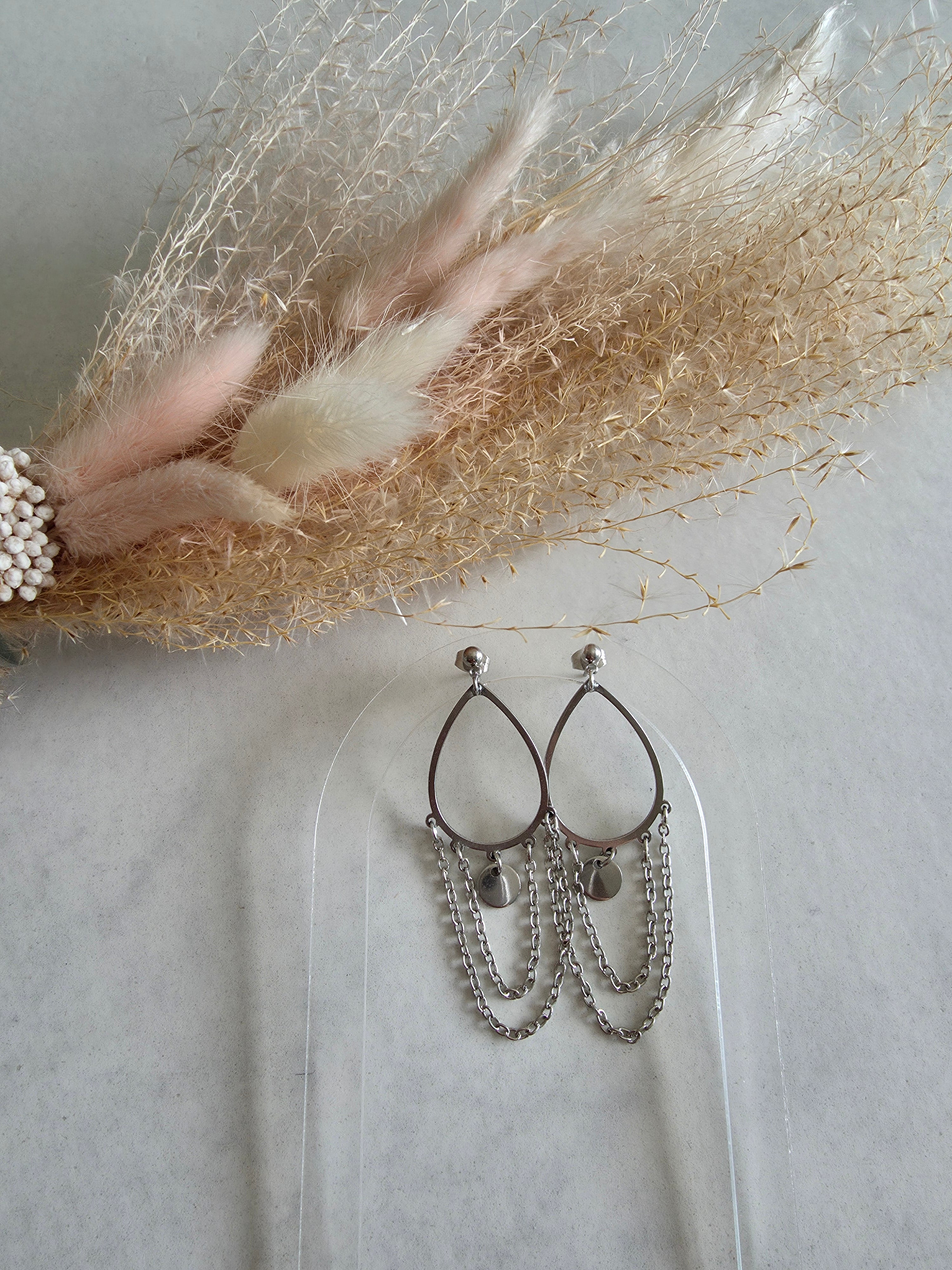 Boucles d'oreilles chandelier – Goutte argentée & Chaînes cascades