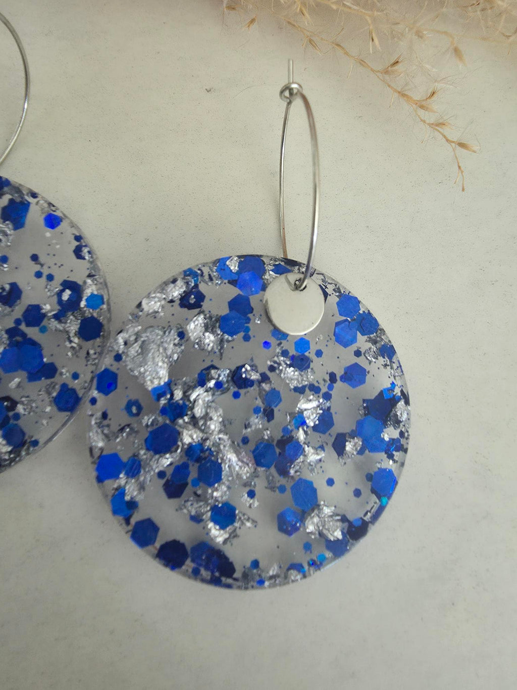 Boucles d'oreilles rondes pailletées – Résine & Acier inoxydable