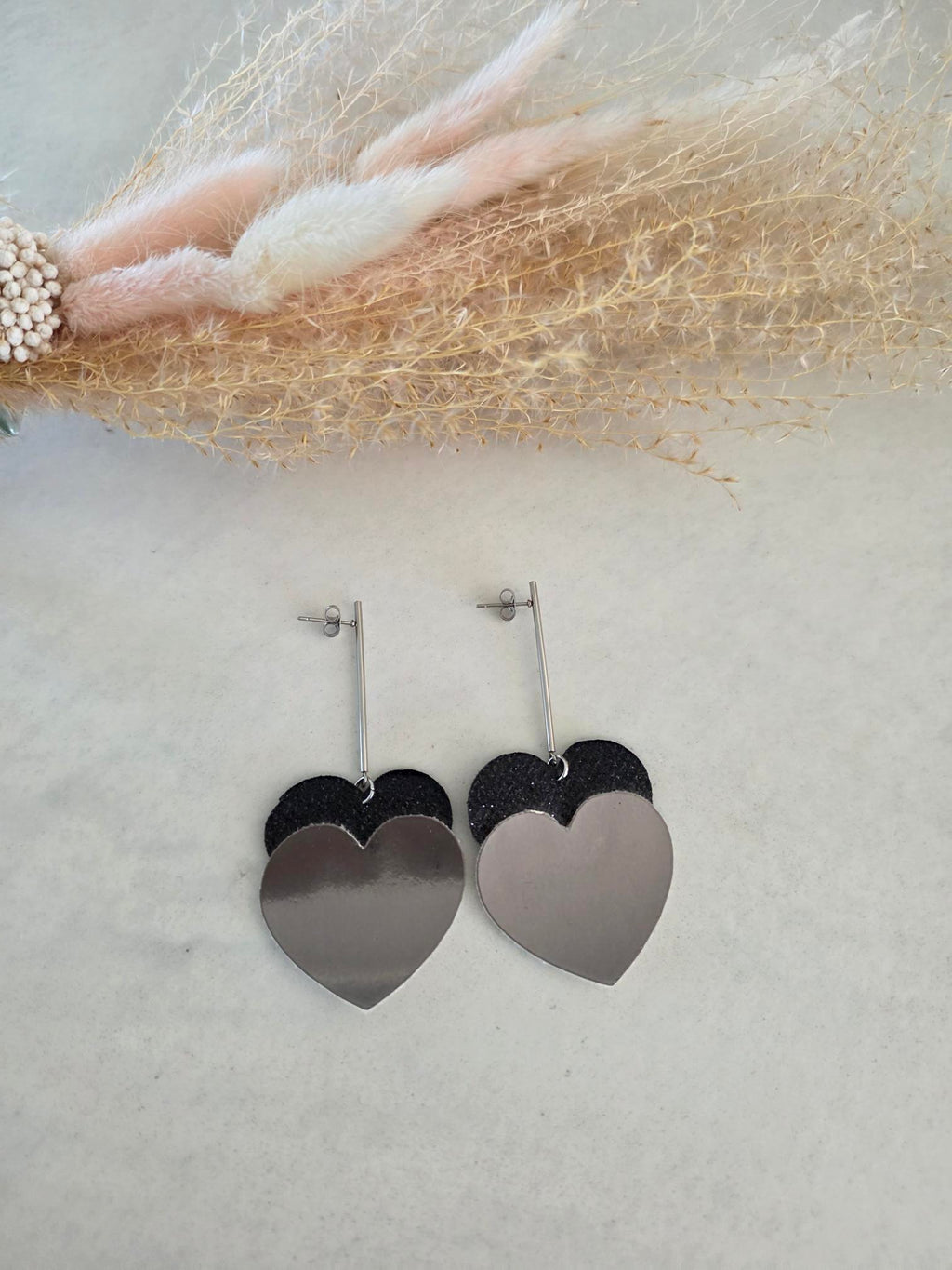 Boucles d'oreilles cœur simili cuir noir glitter & miroir argenté – Barre acier inoxydable