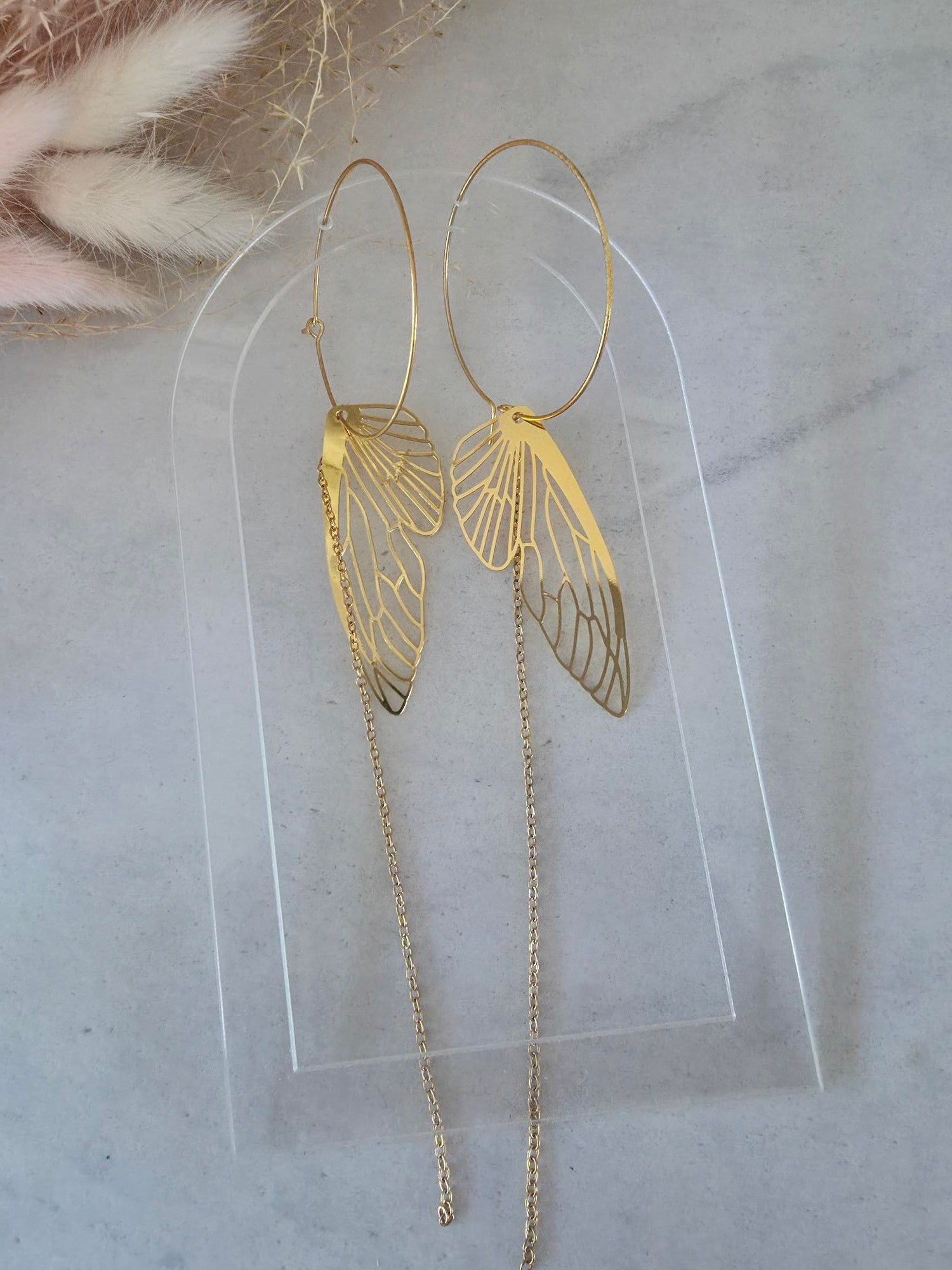 Boucles d'oreilles créoles ailes de cigale dorées & chaîne dorée – Acier inoxydable