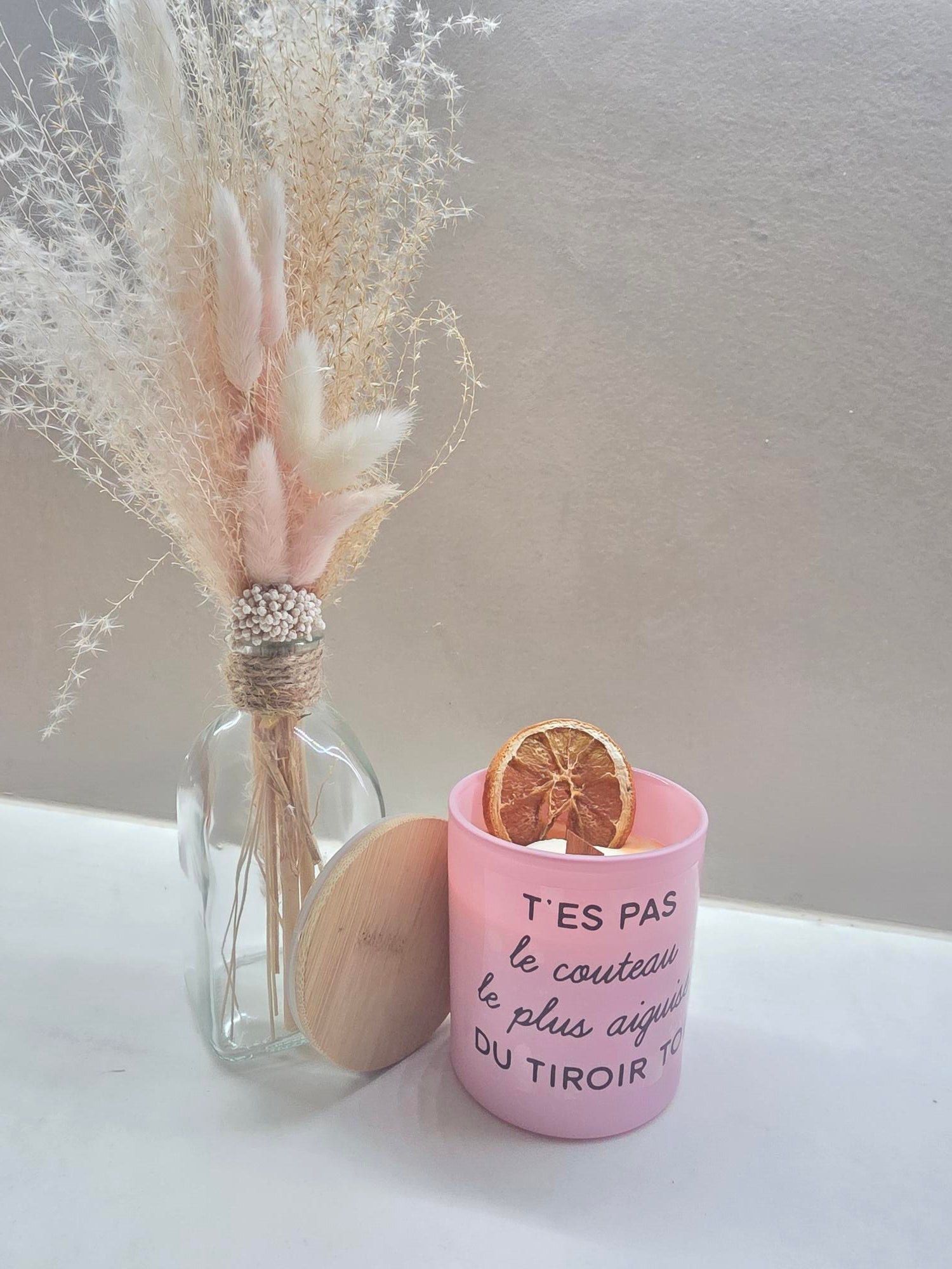 Bougie « T'es pas le couteau le plus aiguisé du tiroir toi »