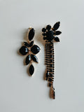 Boucles d'oreilles de soirée – Cristaux Noirs & Cascade de Strass Asymétriques