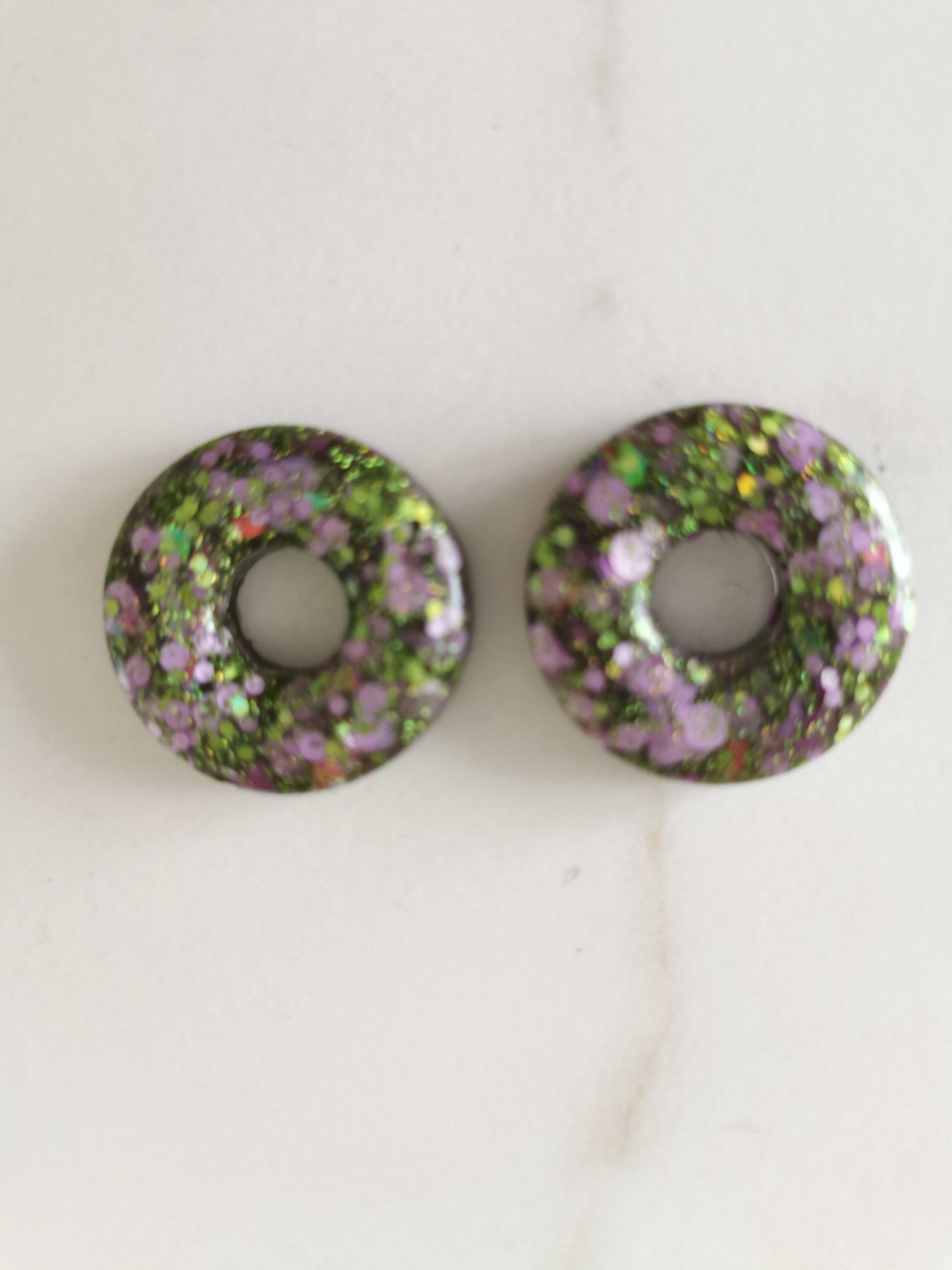 Résine époxy - donuts kaki/lila - flocons