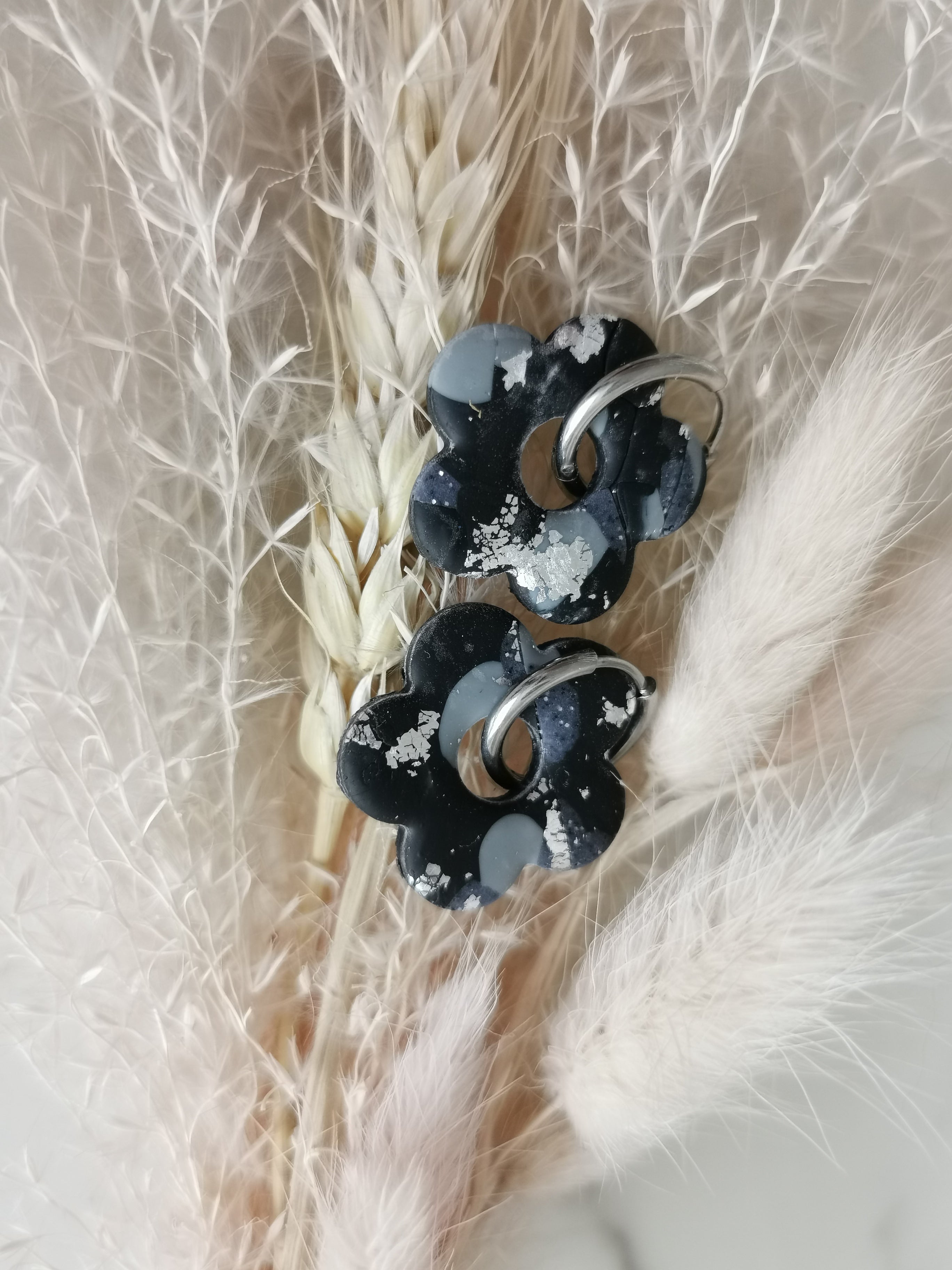 Pampille - noir/gris /argent - fleur ronde